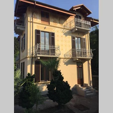 Villa Peachey, Intero Piano Con Giardino Stresa Kültér fotó